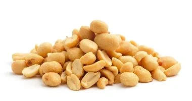 الفول السوداني الشتوي: كيف تحمي قلبك وتزيد طاقتك بحفنة بسيطة كل مساء؟