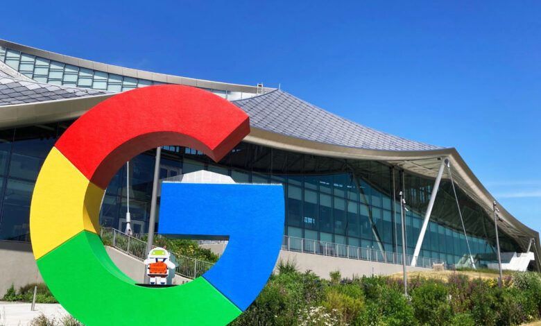 الكلمة المفتاحية: الذكاء الاصطناعي "الذكاء الاصطناعي يستيقظ مبكرًا: سباق محموم يشتعل بين الكبار قبل المنافسة التقليدية"