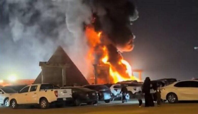 حريق-أهرامات-السعودية.jpg