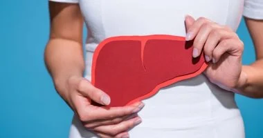 3 مشروبات ينصح بها أطباء الجهاز الهضمي لمرضى الكبد الدهني: تعرف عليها