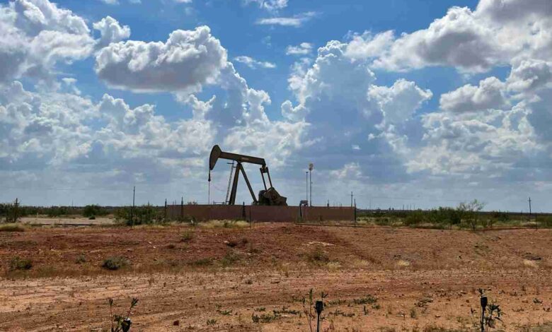 توترات جيوسياسية تسببت يارتفاع أسعار النفط - Reuters