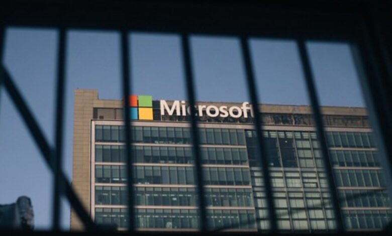 اتهامات بالتستر على مراقبة الفلسطينيين: مايكروسوفت تحت ضغط الكونغرس لكشف الحقائق.