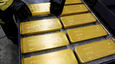 الذهب يقفز بأكبر مكاسب سنوية منذ 1979: هل يستمر الارتفاع بعد تجاوز سعر الأوقية 4383 دولارًا؟