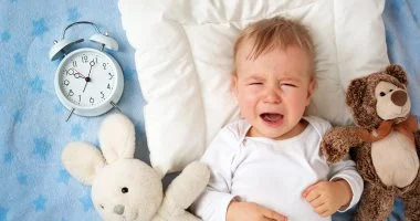 قشرة رأس الرضيع: أطباء يوضحون الأسباب ويوجهون للعناية المثلى لتجنب المضاعفات.