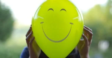 الصحة النفسية أولًا: 8 خطوات عملية لبداية صحية في العام الجديد.