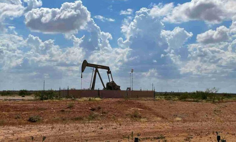 أسعار النفط سجلت في 2025 خسائر سنوية تقارب 20 بالمئة - Reuters