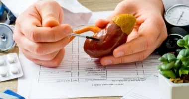 الكلى المتعددة الكيسات: تغذية مريض الكلى.. كيف تحمي وظائف الكلى وتُبطئ تطور المرض؟