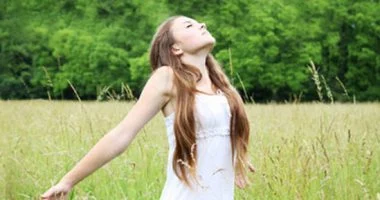 المشي 5 دقائق إضافية يوميًا: تقليل خطر الوفاة المبكرة وتحسين صحة القلب والأوعية الدموية.