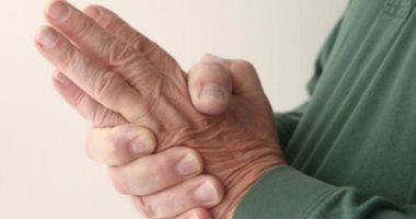 تدهور الذاكرة في الشيخوخة: 5 أطعمة تحمي عقلك بكفاءة