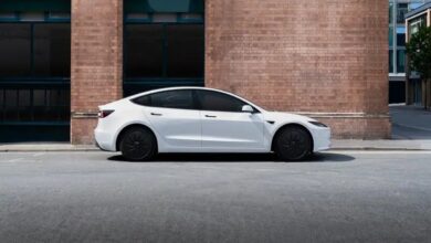 تُقدِّم تسلا طراز Model 3 Standard في السعودية بسعر يبدأ من 41 ألف دولار.