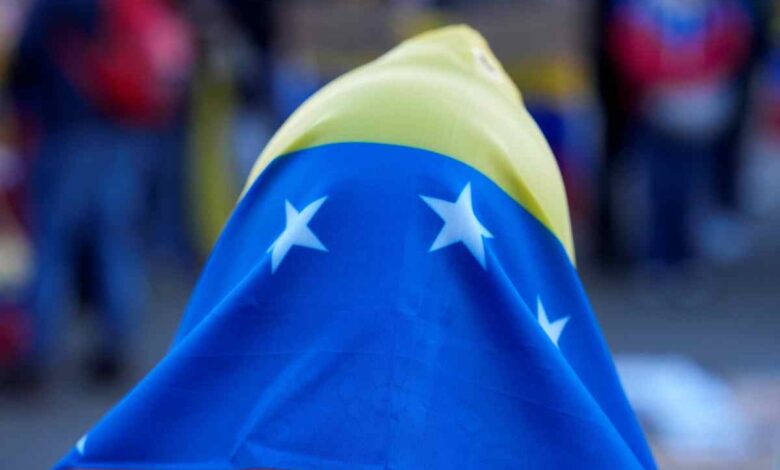 يبلغ إجمالي الديون الخارجية لفنزويلا بما في ذلك قرارات التحكيم من 150 إلى 170 مليار دولار تقريبا - Reuters