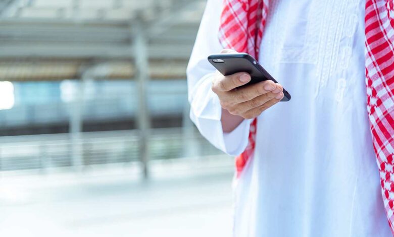 وصل استخدام الإنترنت في السعودية إلى مستويات شبه شاملة - الصورة من Shutterstock